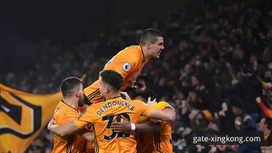 从狼队vs利物浦的足总杯激战，看移动端体育内容消费新趋势：星空入口平台体验完整指南